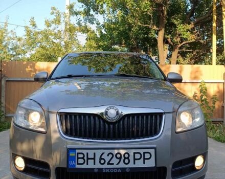 Сірий Шкода Фабія, об'ємом двигуна 1.4 л та пробігом 200 тис. км за 6800 $, фото 1 на Automoto.ua