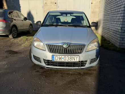 Серый Шкода Фабия, объемом двигателя 1.6 л и пробегом 350 тыс. км за 2499 $, фото 1 на Automoto.ua