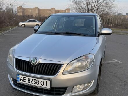 Серый Шкода Фабия, объемом двигателя 1.6 л и пробегом 219 тыс. км за 6000 $, фото 1 на Automoto.ua