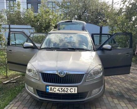 Сірий Шкода Фабія, об'ємом двигуна 1.6 л та пробігом 304 тис. км за 6000 $, фото 1 на Automoto.ua