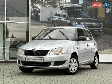 Шкода Фабия 2011 в Хмельницком на Automoto.ua Серый Шкода Фабия, объемом двигателя 1.2 л и пробегом 129 тыс. км за 4394 $, фото 1 на Automoto.ua