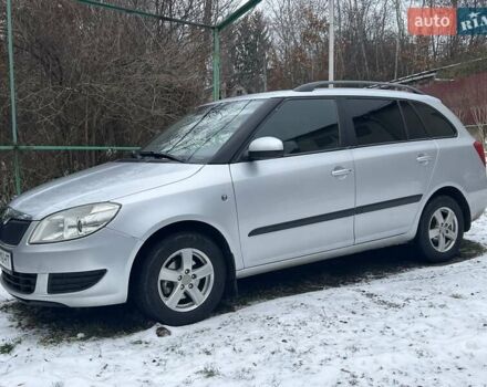 Сірий Шкода Фабія, об'ємом двигуна 1.6 л та пробігом 298 тис. км за 5250 $, фото 1 на Automoto.ua