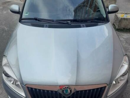 Шкода Фабия 2011 в Хмельницком на Automoto.ua Серый Шкода Фабия, объемом двигателя 1.2 л и пробегом 285 тыс. км за 6200 $, фото 1 на Automoto.ua