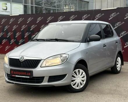 Серый Шкода Фабия, объемом двигателя 1.2 л и пробегом 271 тыс. км за 5200 $, фото 1 на Automoto.ua