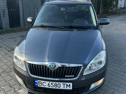 Сірий Шкода Фабія, об'ємом двигуна 1.2 л та пробігом 300 тис. км за 4399 $, фото 1 на Automoto.ua