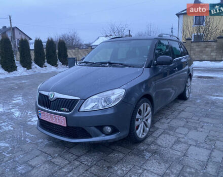 Сірий Шкода Фабія, об'ємом двигуна 1.4 л та пробігом 220 тис. км за 7950 $, фото 1 на Automoto.ua