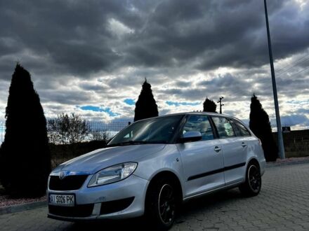 Серый Шкода Фабия, объемом двигателя 1.6 л и пробегом 400 тыс. км за 4700 $, фото 1 на Automoto.ua