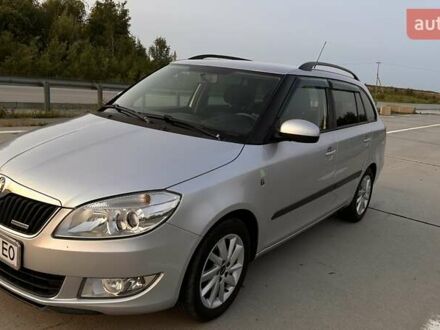 Шкода Фабия 2011 в Житомире на Automoto.ua Серый Шкода Фабия, объемом двигателя 1.2 л и пробегом 255 тыс. км за 6200 $, фото 1 на Automoto.ua