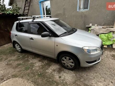 Сірий Шкода Фабія, об'ємом двигуна 1.2 л та пробігом 205 тис. км за 5500 $, фото 1 на Automoto.ua