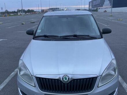 Сірий Шкода Фабія, об'ємом двигуна 1.6 л та пробігом 340 тис. км за 5650 $, фото 1 на Automoto.ua