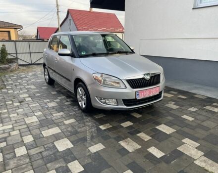 Серый Шкода Фабия, объемом двигателя 1.4 л и пробегом 242 тыс. км за 5400 $, фото 1 на Automoto.ua