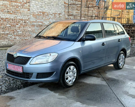 Сірий Шкода Фабія, об'ємом двигуна 1.2 л та пробігом 199 тис. км за 5000 $, фото 1 на Automoto.ua