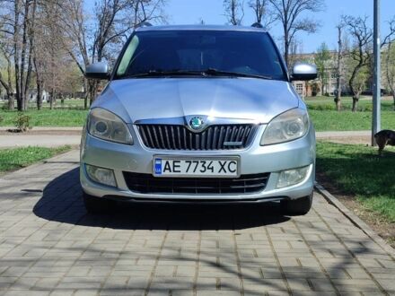 Сірий Шкода Фабія, об'ємом двигуна 1.2 л та пробігом 260 тис. км за 4100 $, фото 1 на Automoto.ua