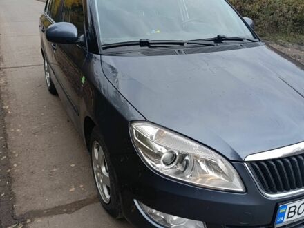Сірий Шкода Фабія, об'ємом двигуна 1.2 л та пробігом 290 тис. км за 5500 $, фото 1 на Automoto.ua