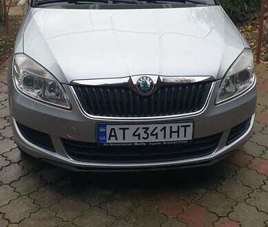 Серый Шкода Фабия, объемом двигателя 1.6 л и пробегом 205 тыс. км за 6650 $, фото 1 на Automoto.ua