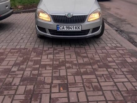 Серый Шкода Фабия, объемом двигателя 1.4 л и пробегом 165 тыс. км за 6150 $, фото 1 на Automoto.ua