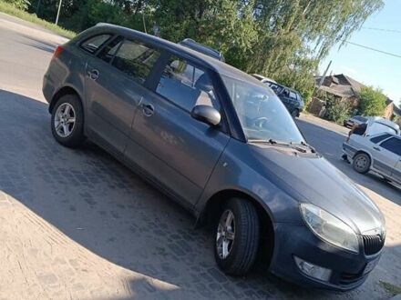 Шкода Фабия 2012 в Полтаве на Automoto.ua Серый Шкода Фабия, объемом двигателя 1.4 л и пробегом 167 тыс. км за 6100 $, фото 1 на Automoto.ua