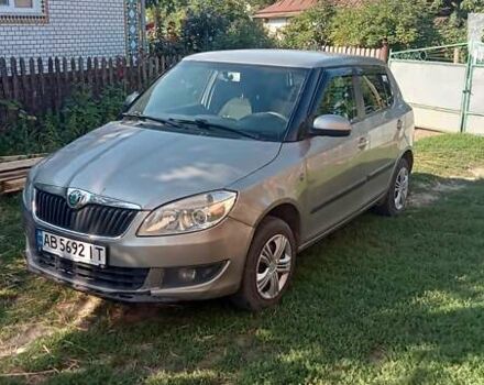 Серый Шкода Фабия, объемом двигателя 1.2 л и пробегом 230 тыс. км за 4500 $, фото 1 на Automoto.ua