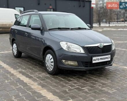 Сірий Шкода Фабія, об'ємом двигуна 1.6 л та пробігом 230 тис. км за 5300 $, фото 1 на Automoto.ua
