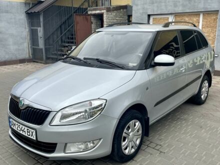 Шкода Фабия 2012 в Никополе на Automoto.ua Серый Шкода Фабия, объемом двигателя 1.4 л и пробегом 200 тыс. км за 5800 $, фото 1 на Automoto.ua