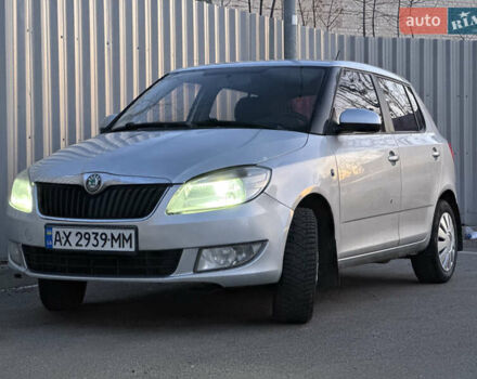 Серый Шкода Фабия, объемом двигателя 1.39 л и пробегом 251 тыс. км за 4199 $, фото 1 на Automoto.ua