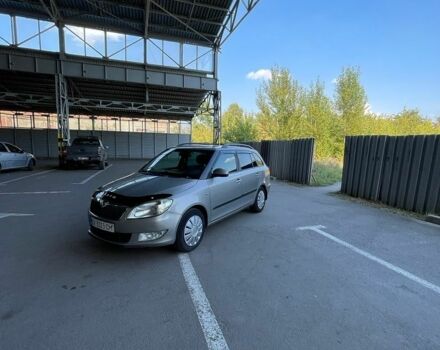 Сірий Шкода Фабія, об'ємом двигуна 1.6 л та пробігом 267 тис. км за 6450 $, фото 1 на Automoto.ua