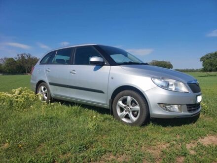 Шкода Фабія 2012 у Полтаві на Automoto.ua Сірий Шкода Фабія, об'ємом двигуна 1.2 л та пробігом 112 тис. км за 7100 $, фото 1 на Automoto.ua
