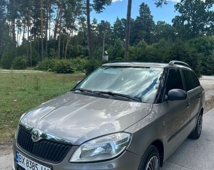 Сірий Шкода Фабія, об'ємом двигуна 1.6 л та пробігом 280 тис. км за 5199 $, фото 1 на Automoto.ua