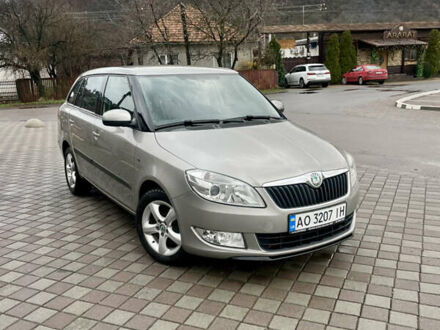 Серый Шкода Фабия, объемом двигателя 1.2 л и пробегом 148 тыс. км за 6900 $, фото 1 на Automoto.ua