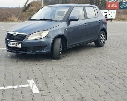 Серый Шкода Фабия, объемом двигателя 1.39 л и пробегом 290 тыс. км за 4200 $, фото 1 на Automoto.ua