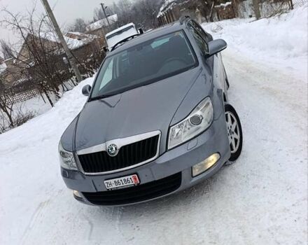 Серый Шкода Фабия, объемом двигателя 2 л и пробегом 285 тыс. км за 9700 $, фото 1 на Automoto.ua