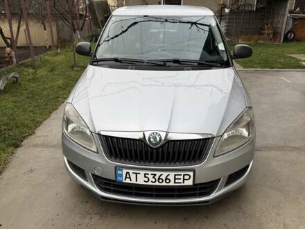 Сірий Шкода Фабія, об'ємом двигуна 1.6 л та пробігом 251 тис. км за 5800 $, фото 1 на Automoto.ua