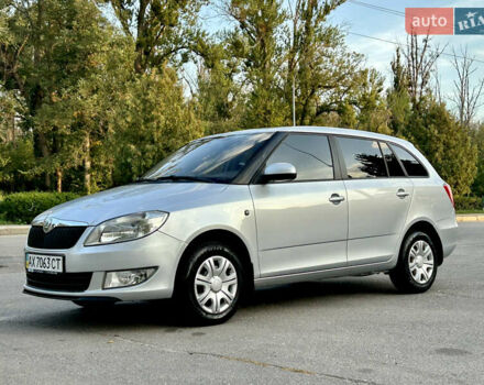 Сірий Шкода Фабія, об'ємом двигуна 1.39 л та пробігом 136 тис. км за 6400 $, фото 1 на Automoto.ua