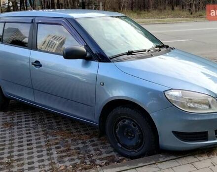Серый Шкода Фабия, объемом двигателя 1.2 л и пробегом 161 тыс. км за 5500 $, фото 1 на Automoto.ua