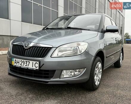 Сірий Шкода Фабія, об'ємом двигуна 1.39 л та пробігом 60 тис. км за 7700 $, фото 1 на Automoto.ua