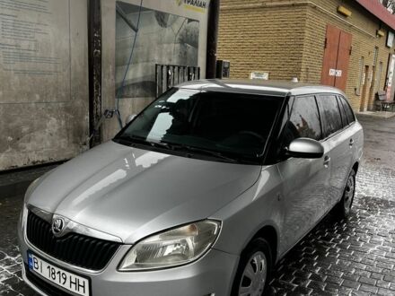 Сірий Шкода Фабія, об'ємом двигуна 1.4 л та пробігом 350 тис. км за 3700 $, фото 1 на Automoto.ua
