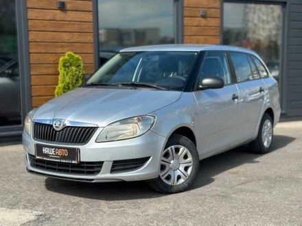 Серый Шкода Фабия, объемом двигателя 1.6 л и пробегом 210 тыс. км за 6100 $, фото 1 на Automoto.ua