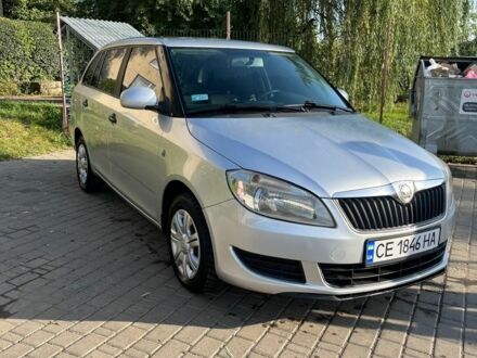 Шкода Фабия 2013 в Черновцах на Automoto.ua Серый Шкода Фабия, объемом двигателя 1 л и пробегом 190 тыс. км за 5000 $, фото 1 на Automoto.ua