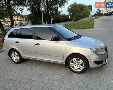 Сірий Шкода Фабія, об'ємом двигуна 1.6 л та пробігом 301 тис. км за 6900 $, фото 1 на Automoto.ua