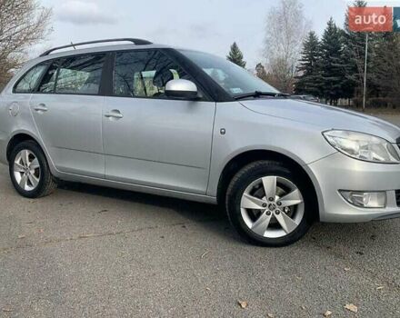 Сірий Шкода Фабія, об'ємом двигуна 1.6 л та пробігом 185 тис. км за 7200 $, фото 1 на Automoto.ua