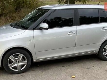 Серый Шкода Фабия, объемом двигателя 1.6 л и пробегом 240 тыс. км за 6150 $, фото 1 на Automoto.ua