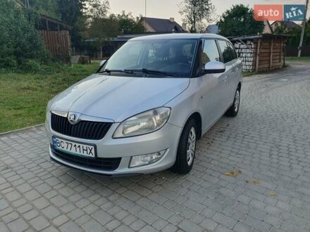 Сірий Шкода Фабія, об'ємом двигуна 1.6 л та пробігом 223 тис. км за 5900 $, фото 1 на Automoto.ua