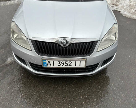 Серый Шкода Фабия, объемом двигателя 1.6 л и пробегом 212 тыс. км за 5500 $, фото 1 на Automoto.ua