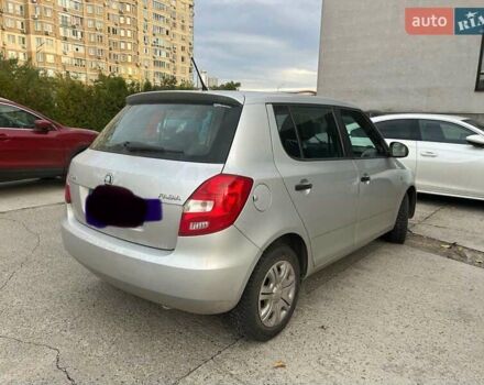 Шкода Фабія 2014 у Києві на Automoto.ua Сірий Шкода Фабія, об'ємом двигуна 1.6 л та пробігом 177 тис. км за 6500 $, фото 1 на Automoto.ua