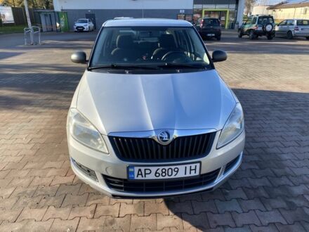 Серый Шкода Фабия, объемом двигателя 1.6 л и пробегом 203 тыс. км за 5500 $, фото 1 на Automoto.ua