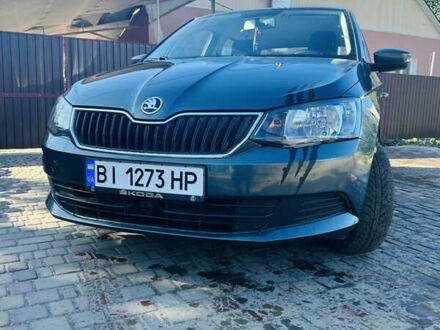 Шкода Фабия 2017 в Карловке на Automoto.ua Серый Шкода Фабия, объемом двигателя 1 л и пробегом 84 тыс. км за 7300 $, фото 1 на Automoto.ua
