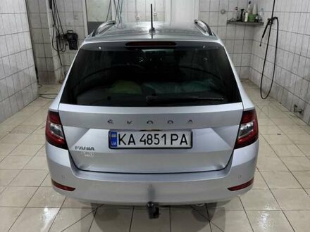 Серый Шкода Фабия, объемом двигателя 1 л и пробегом 71 тыс. км за 11400 $, фото 1 на Automoto.ua