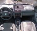 Синий Шкода Фабия, объемом двигателя 1.4 л и пробегом 300 тыс. км за 3500 $, фото 10 на Automoto.ua