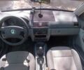 Синій Шкода Фабія, об'ємом двигуна 1.39 л та пробігом 300 тис. км за 3500 $, фото 3 на Automoto.ua