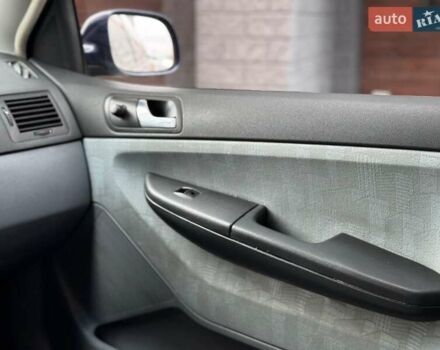 Синій Шкода Фабія, об'ємом двигуна 1.4 л та пробігом 352 тис. км за 2150 $, фото 29 на Automoto.ua